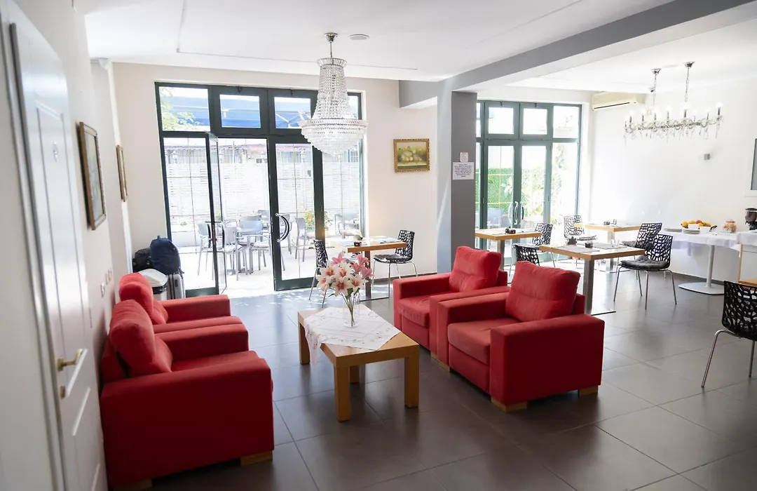 Hotel Liqeni-1